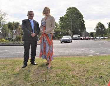 Caroline Dinenage MP with Cllr Rob Humby, Executive Member for Economy, Transport and Environment, Hampshire County Council